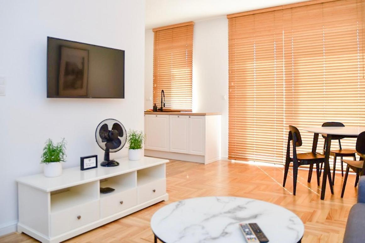 Apartament Lekka Lejlighed Warszawa Eksteriør billede